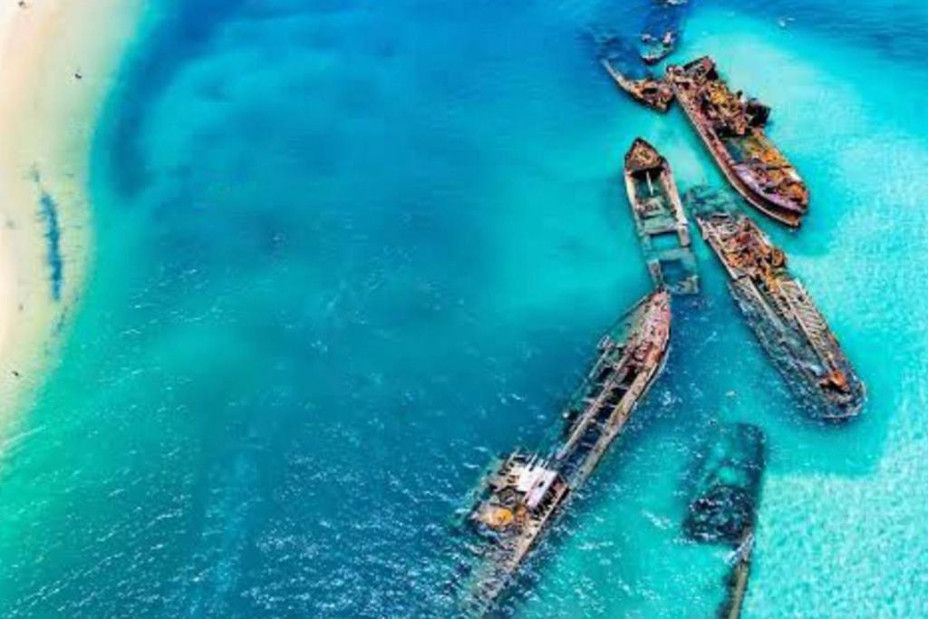 Moreton Island Villas And Apartments Тангалума Екстериор снимка