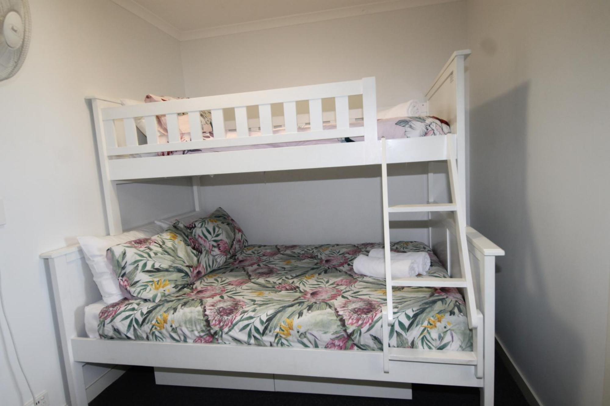 Moreton Island Villas And Apartments Тангалума Екстериор снимка