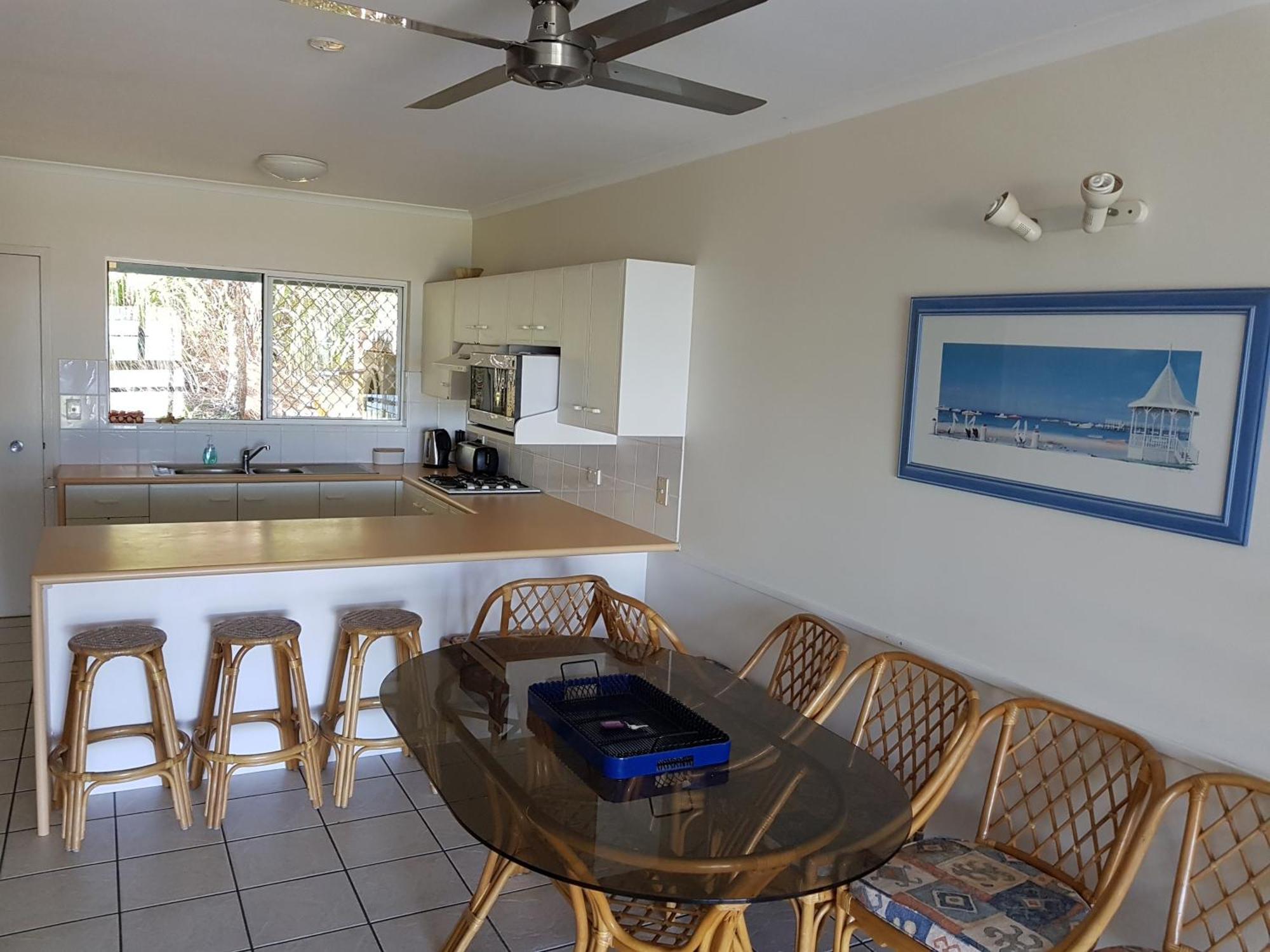 Moreton Island Villas And Apartments Тангалума Екстериор снимка